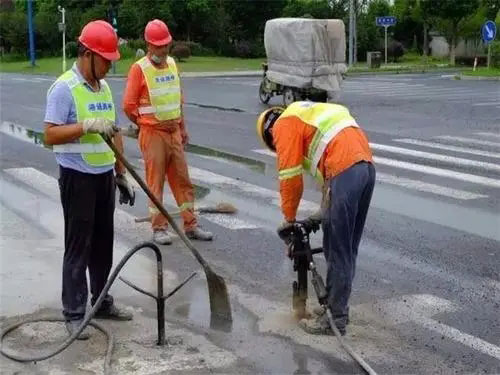 龙里地基下沉注浆施工